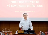 Party chief demands urgent acceleration on strategic tech push